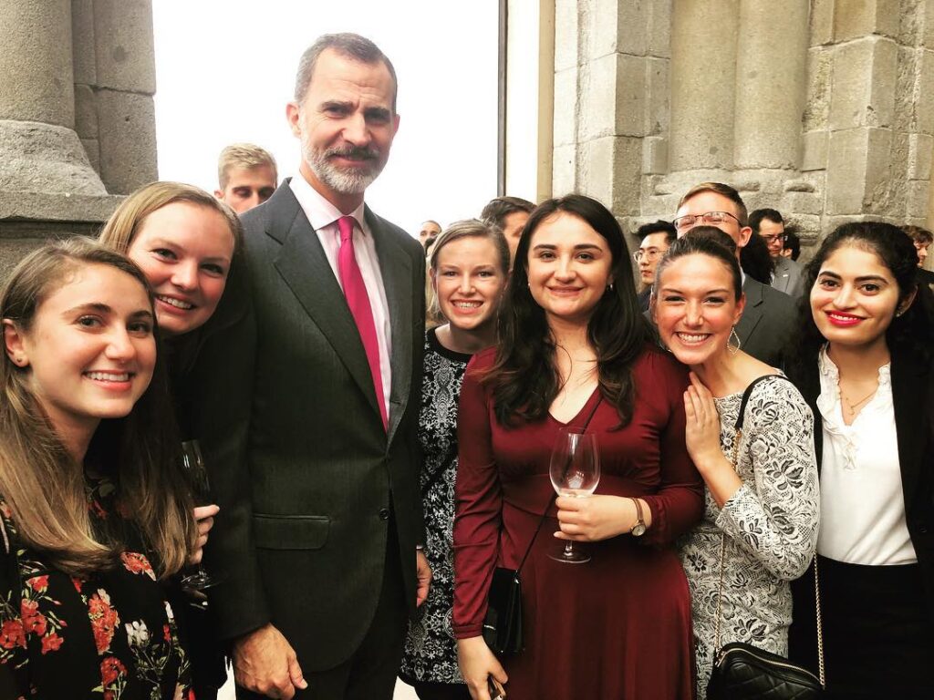 Fulbrighters attend the Fulbright Commission in Spain’s 60th Anniversary in 2018 at Museo del Prado in Madrid, Spain, where they met with H.M. Felipe VI of Spain.